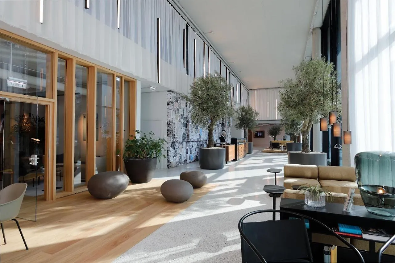 Triiiple Suites Level 22 Mit Balkon Und Tiefgarage Bécs 0*,  Ausztria