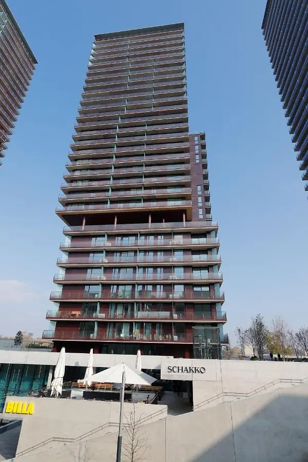 Triiiple Suites Level 22 Mit Balkon Und Tiefgarage Bécs 0*,