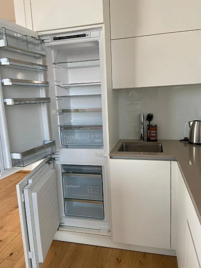 Apartment Triiiple Suites Level 22 Mit Balkon Und Tiefgarage Vienna